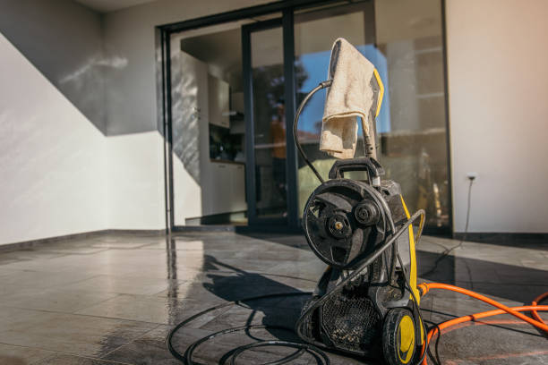 Best Rust Removal  in Spring Hill, FL